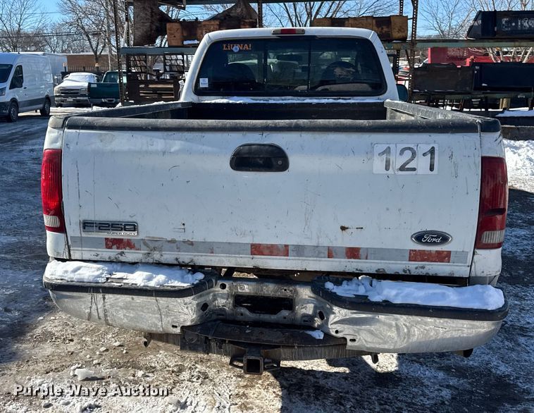 image for item ER0402 2006 Ford F250 Super Duty pickup truck