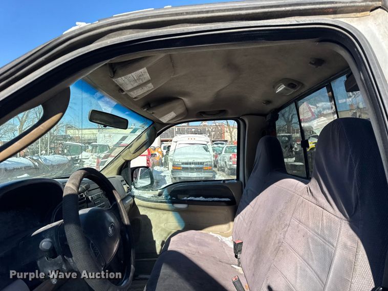 image for item ER0402 2006 Ford F250 Super Duty pickup truck