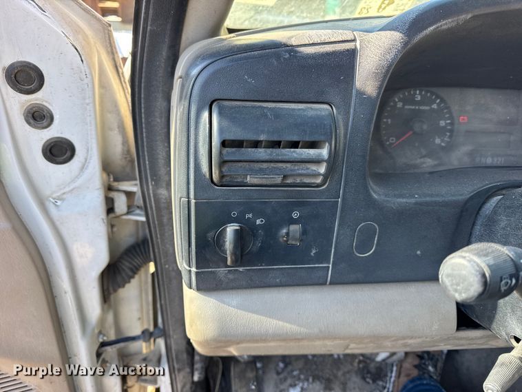 image for item ER0402 2006 Ford F250 Super Duty pickup truck