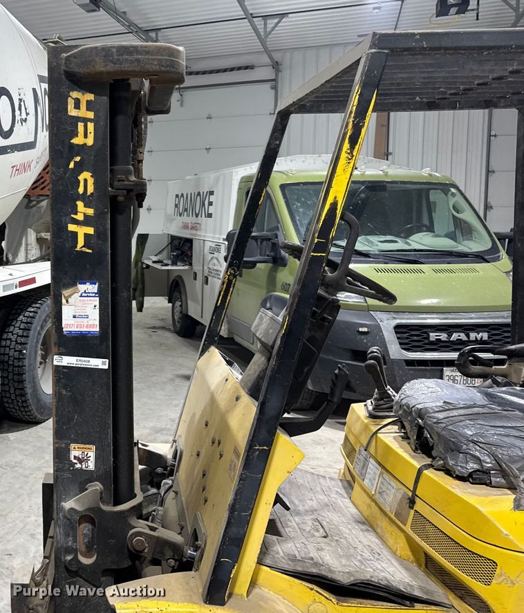 image for item ER0408 1998 Hyster H60XM forklift