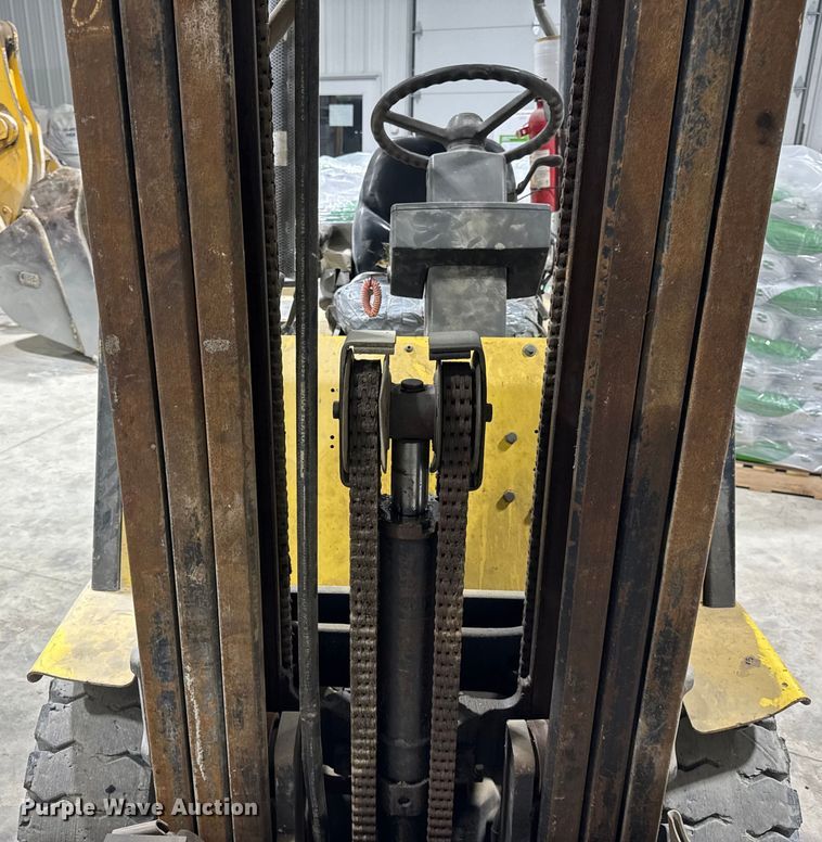 image for item ER0408 1998 Hyster H60XM forklift