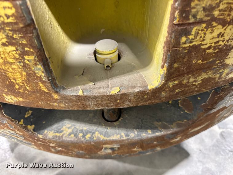 image for item ER0408 1998 Hyster H60XM forklift