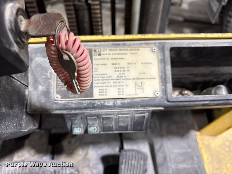 image for item ER0408 1998 Hyster H60XM forklift