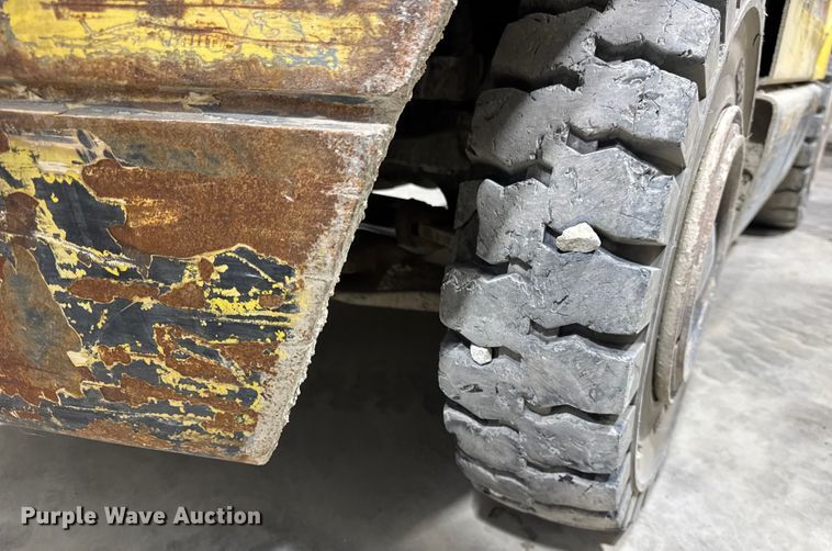 image for item ER0408 1998 Hyster H60XM forklift