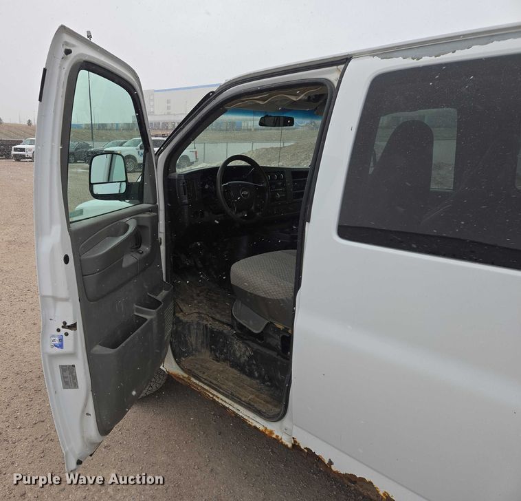image for item ES2755 2008 Chevrolet Express van