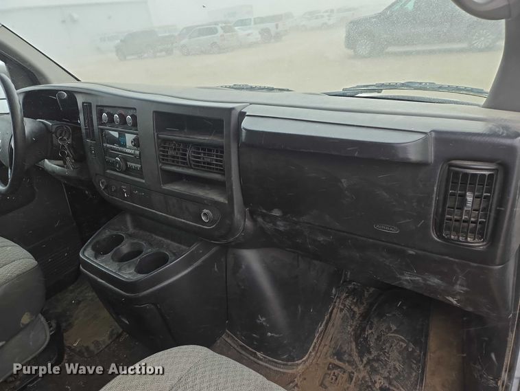 image for item ES2755 2008 Chevrolet Express van