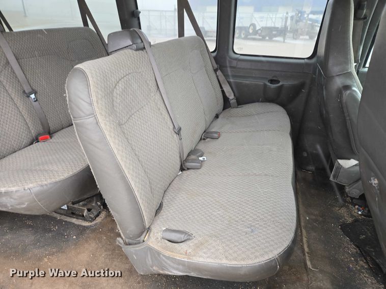 image for item ES2755 2008 Chevrolet Express van