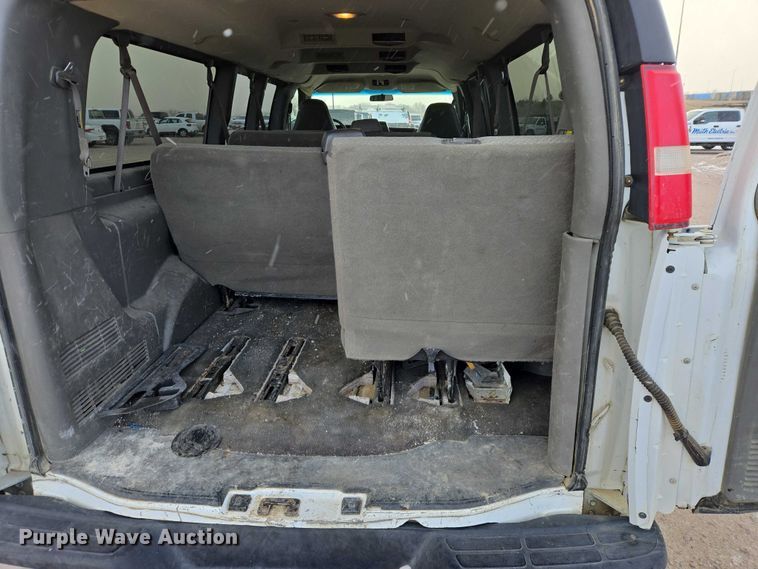 image for item ES2755 2008 Chevrolet Express van