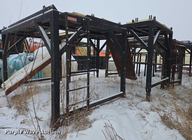 image for item ES2793 (3) shaker deck platforms