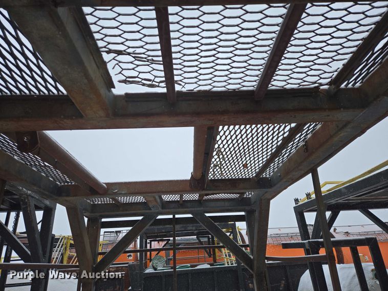 image for item ES2793 (3) shaker deck platforms