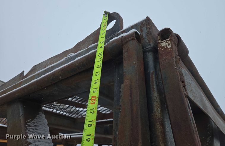 image for item ES2793 (3) shaker deck platforms