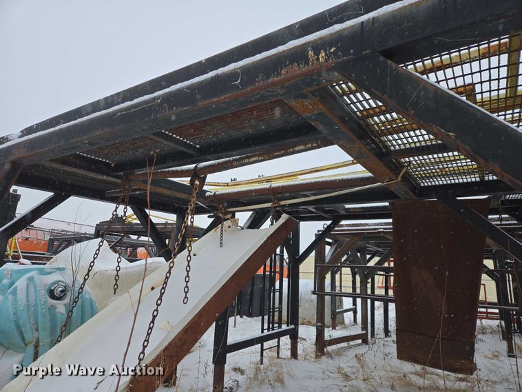 image for item ES2793 (3) shaker deck platforms