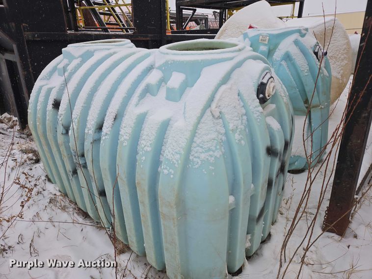 image for item ES2794 (3) tanks