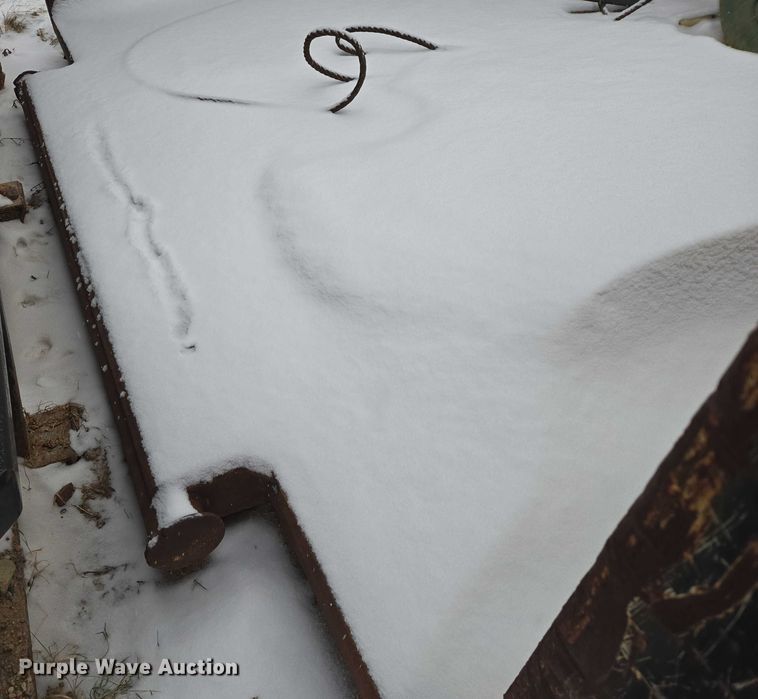 image for item ES2796 Roll off container