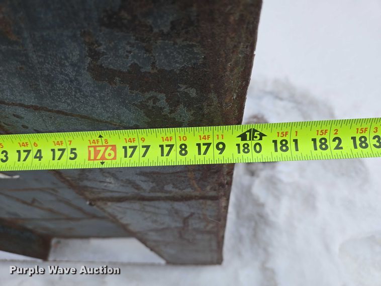 image for item ES2797 Roll off container