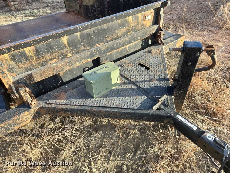 image for item ES2804 2005 JLG utility trailer