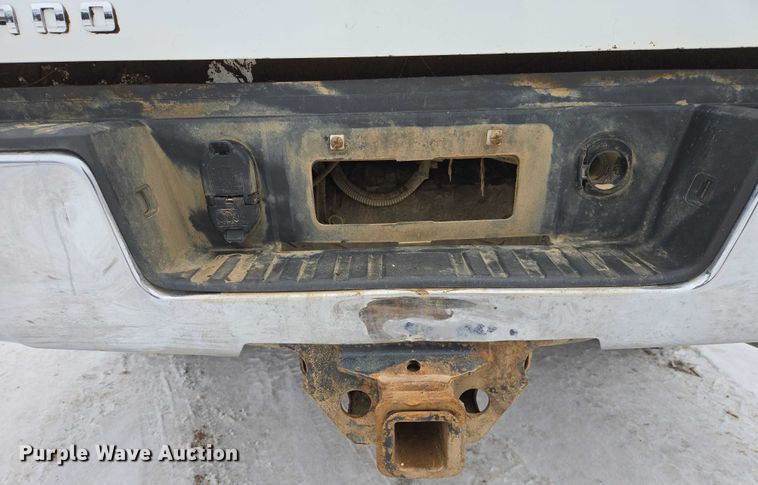 image for item ES2828 2016 Chevrolet Silverado 3500HD Crew Cab pickup truck