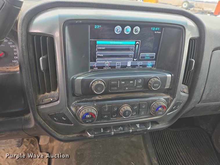 image for item ES2828 2016 Chevrolet Silverado 3500HD Crew Cab pickup truck