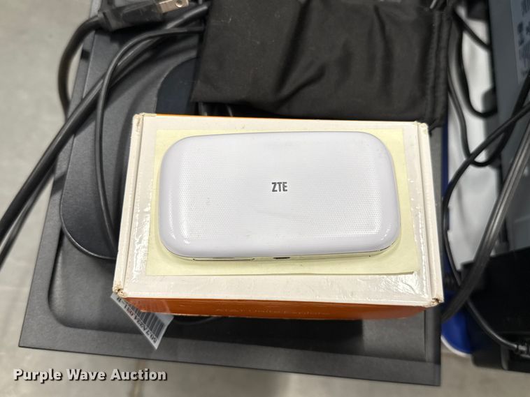 image for item ES5522 Office equipment 