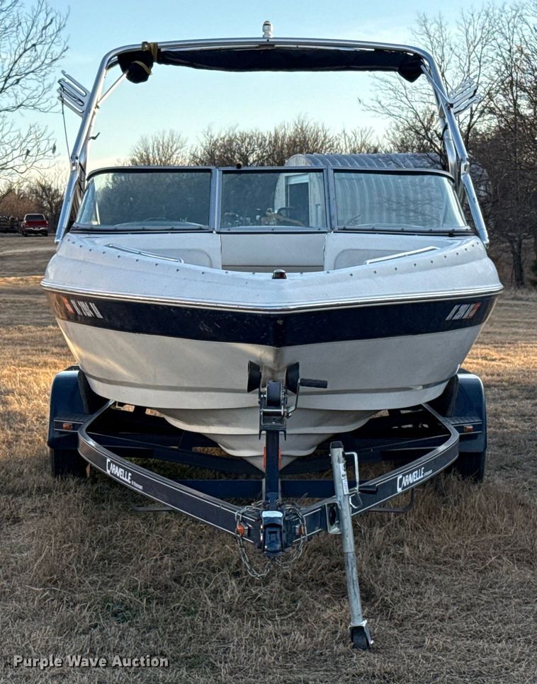 image for item ES5676 2006 Caravelle 207 LS FS boat