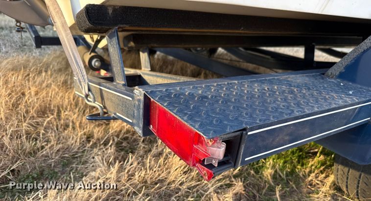 image for item ES5676 2006 Caravelle 207 LS FS boat