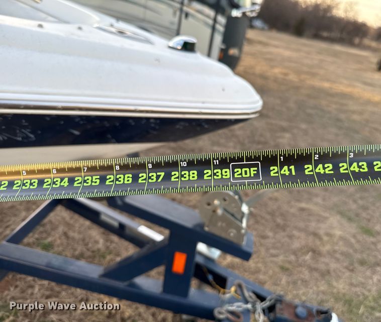 image for item ES5676 2006 Caravelle 207 LS FS boat