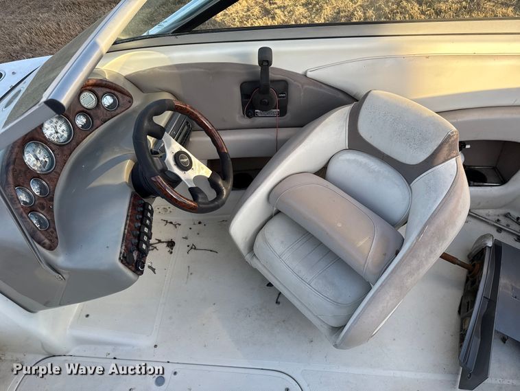 image for item ES5676 2006 Caravelle 207 LS FS boat