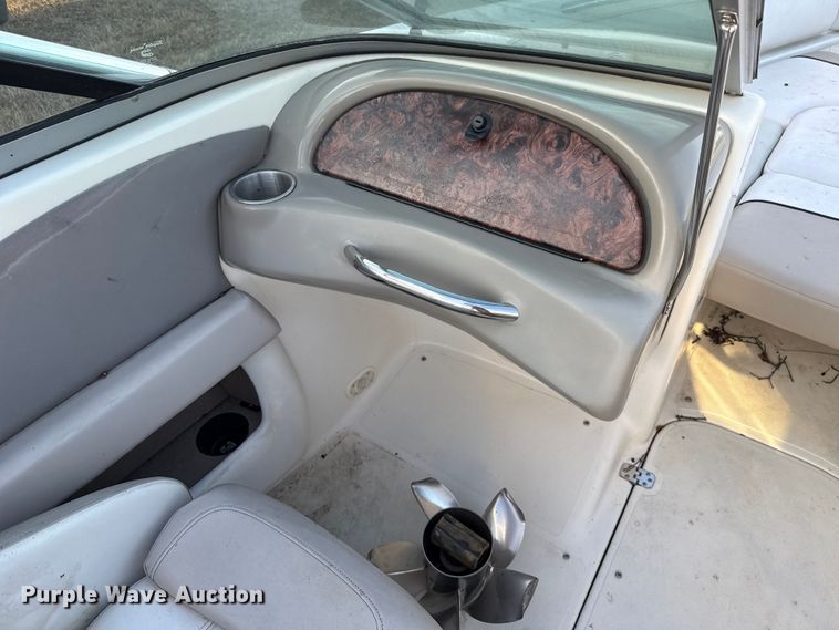 image for item ES5676 2006 Caravelle 207 LS FS boat