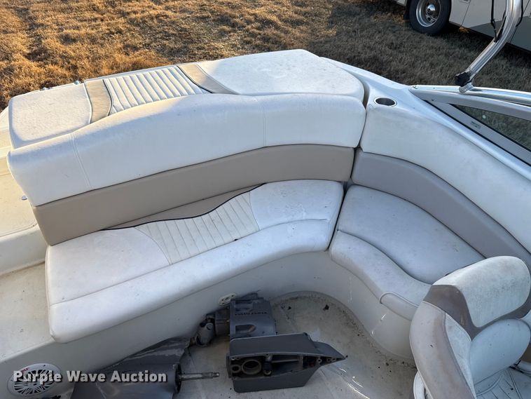 image for item ES5676 2006 Caravelle 207 LS FS boat