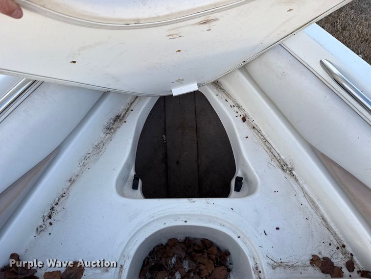 image for item ES5676 2006 Caravelle 207 LS FS boat