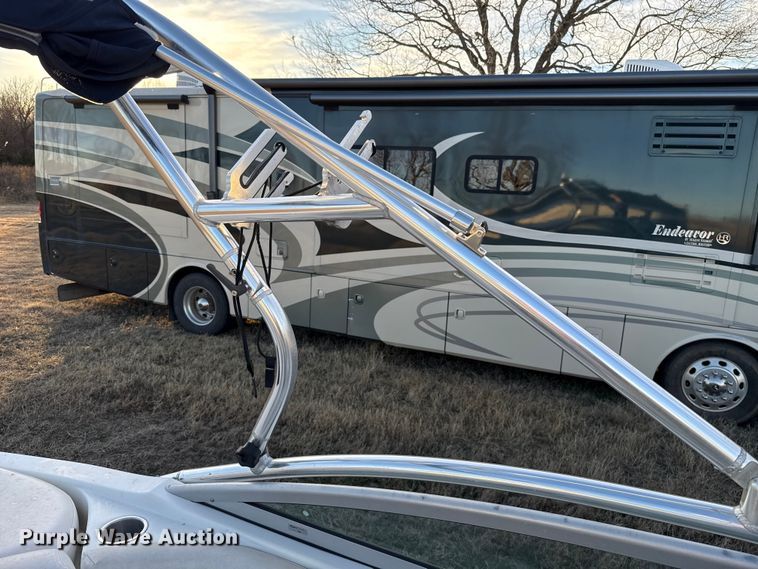 image for item ES5676 2006 Caravelle 207 LS FS boat