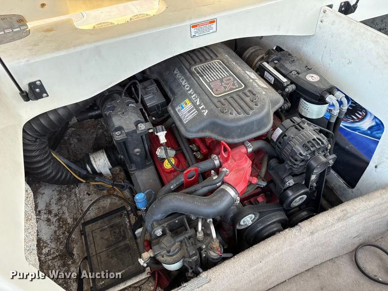 image for item ES5676 2006 Caravelle 207 LS FS boat