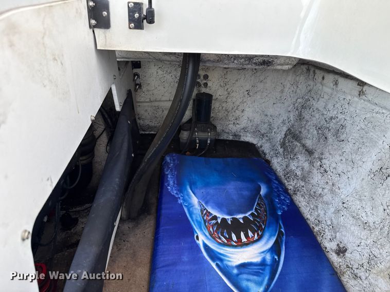 image for item ES5676 2006 Caravelle 207 LS FS boat