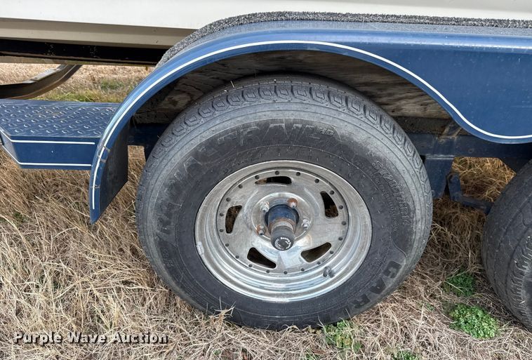 image for item ES5676 2006 Caravelle 207 LS FS boat