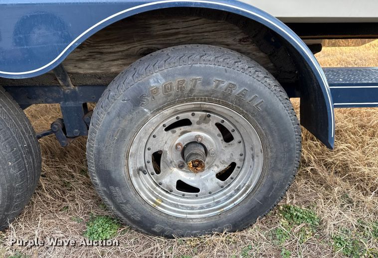 image for item ES5676 2006 Caravelle 207 LS FS boat