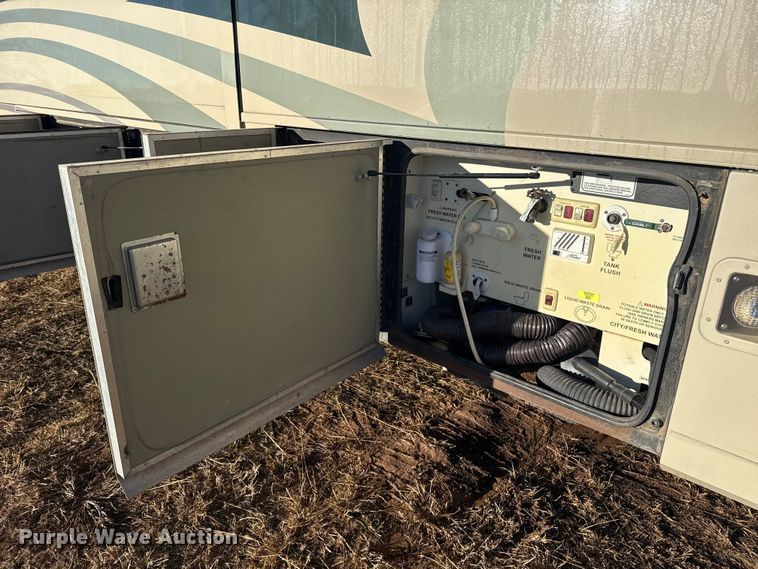 image for item ES5677 2007 Holiday Rambler Endeavour RV