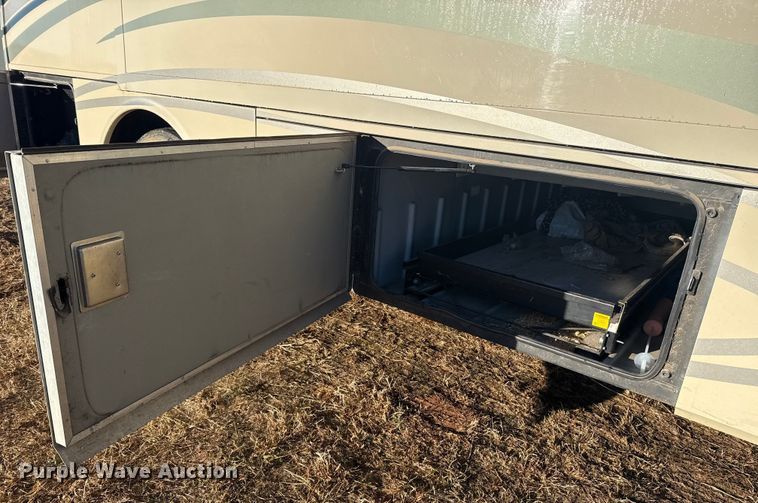 image for item ES5677 2007 Holiday Rambler Endeavour RV