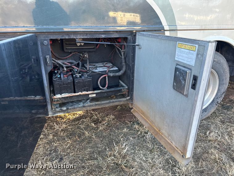 image for item ES5677 2007 Holiday Rambler Endeavour RV