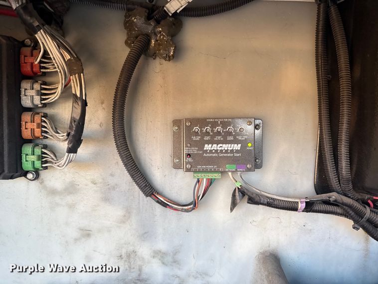 image for item ES5677 2007 Holiday Rambler Endeavour RV