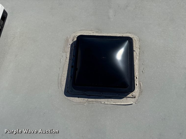 image for item ES5677 2007 Holiday Rambler Endeavour RV