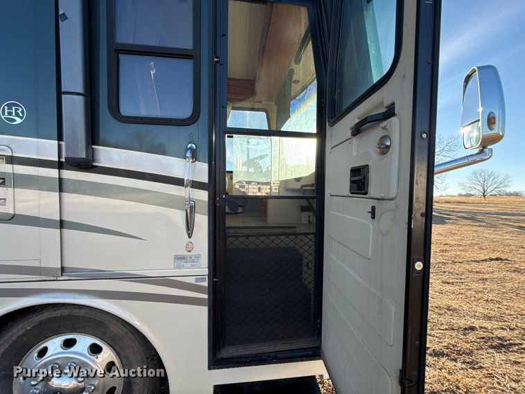 image for item ES5677 2007 Holiday Rambler Endeavour RV