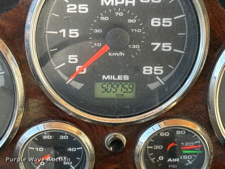 image for item ES5677 2007 Holiday Rambler Endeavour RV