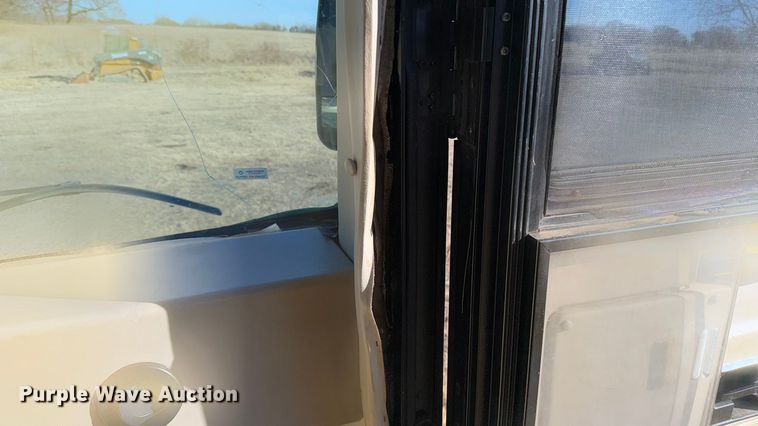 image for item ES5677 2007 Holiday Rambler Endeavour RV