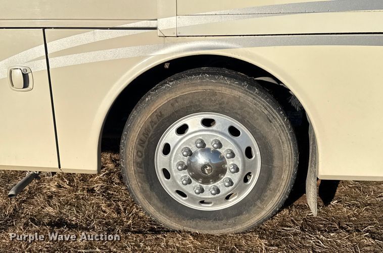 image for item ES5677 2007 Holiday Rambler Endeavour RV