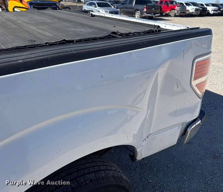 image for item ES5698 2012 Ford F150 Ext. Cab pickup truck