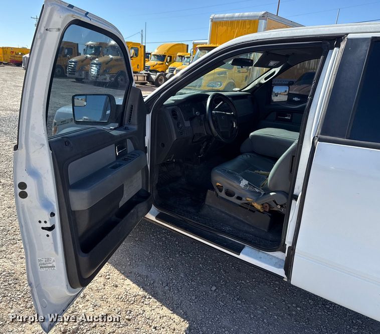 image for item ES5698 2012 Ford F150 Ext. Cab pickup truck