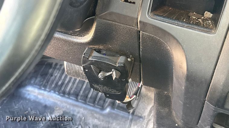 image for item ES5698 2012 Ford F150 Ext. Cab pickup truck