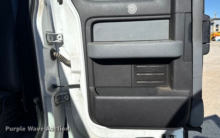 image for item ES5698 2012 Ford F150 Ext. Cab pickup truck