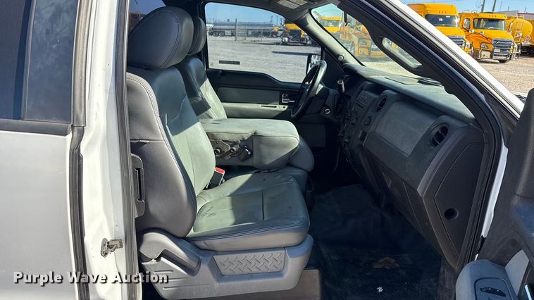 image for item ES5698 2012 Ford F150 Ext. Cab pickup truck