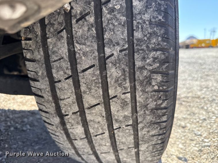 image for item ES5698 2012 Ford F150 Ext. Cab pickup truck